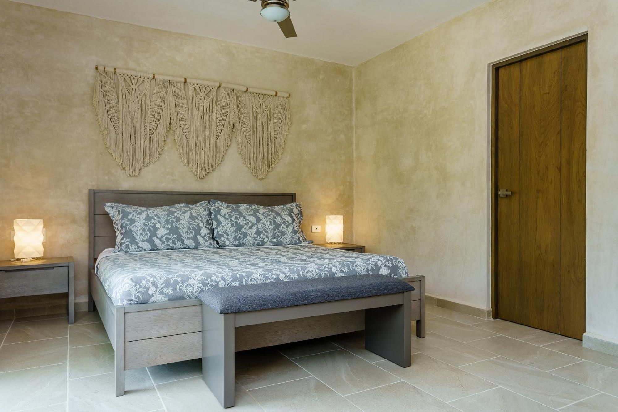 2BR Terrace & Pool